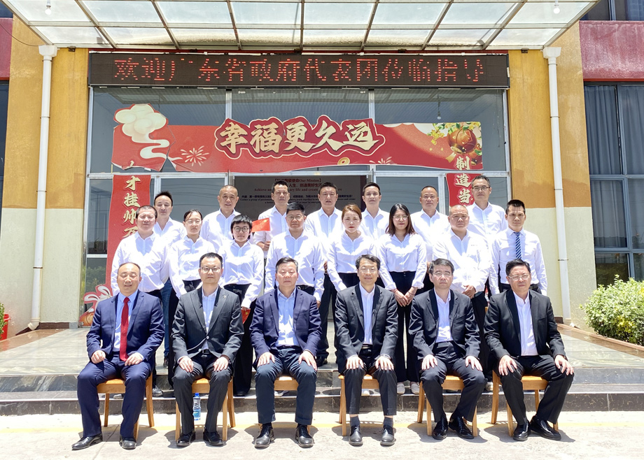 廣東省委常委、常務(wù)副省長(zhǎng)張虎率團(tuán)考察科達(dá)（肯尼亞）陶瓷
